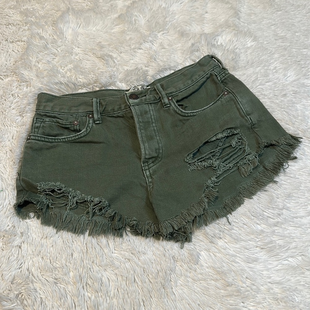👛 We The Free Denim Distressed Shorts